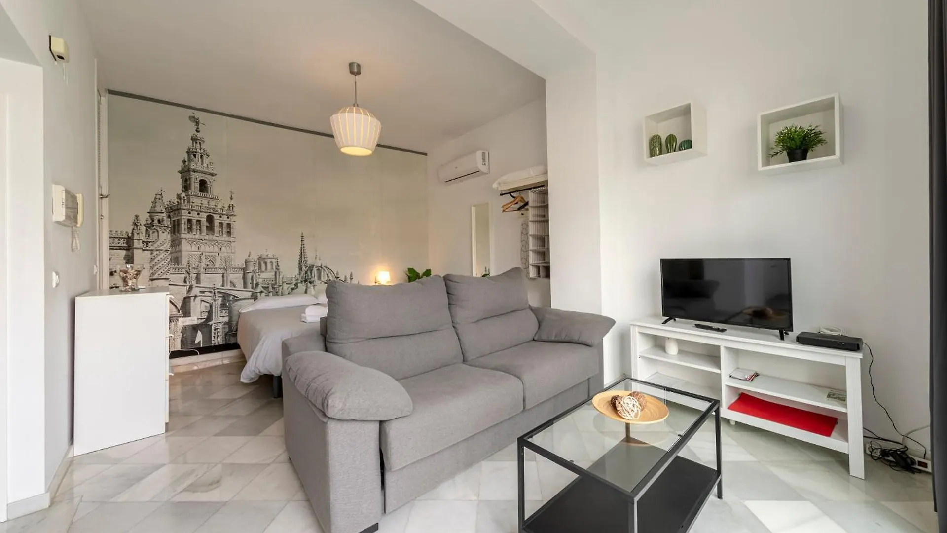 Arco Del Postigo Apartment Seville