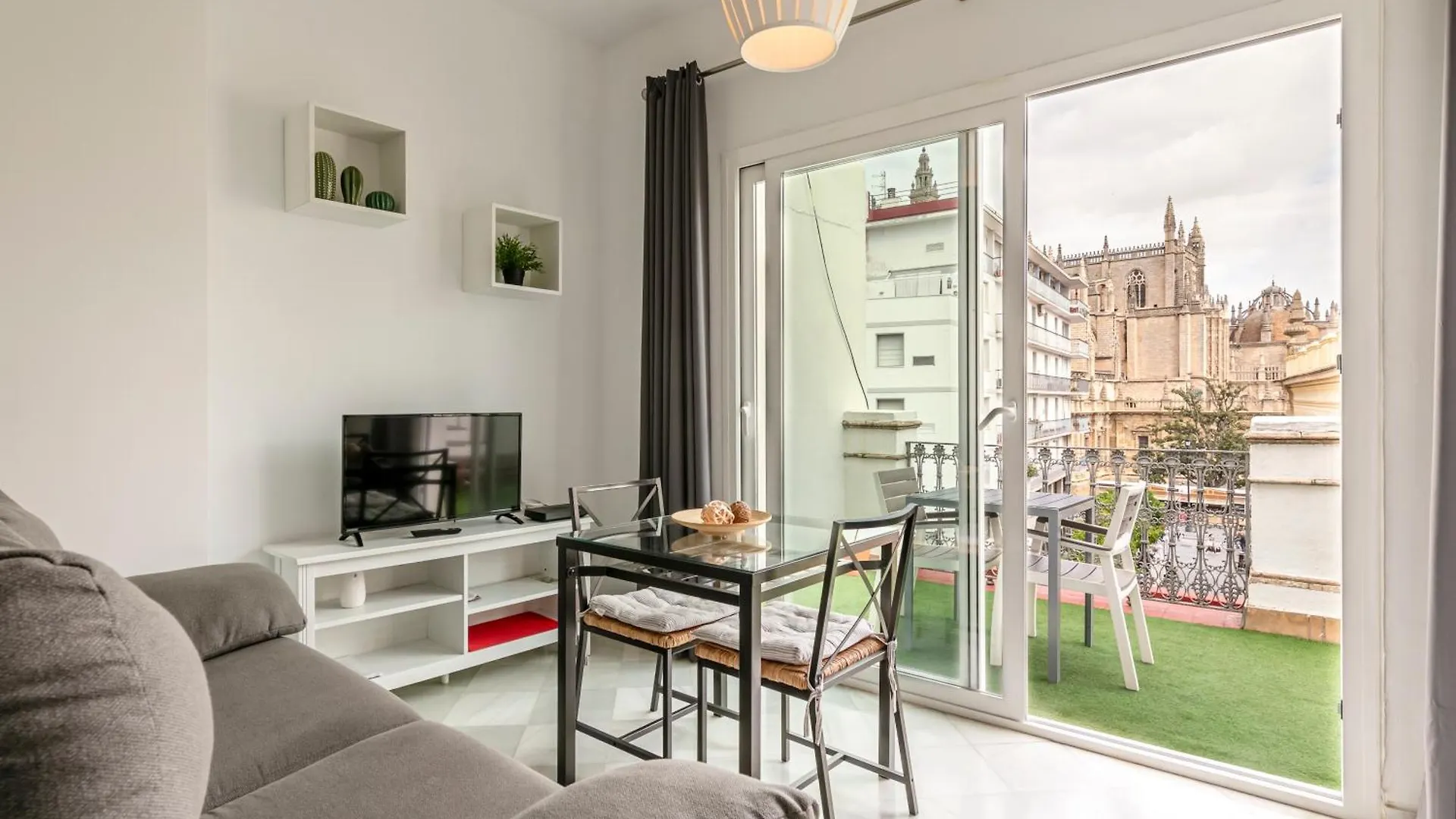 Arco Del Postigo Apartment Seville