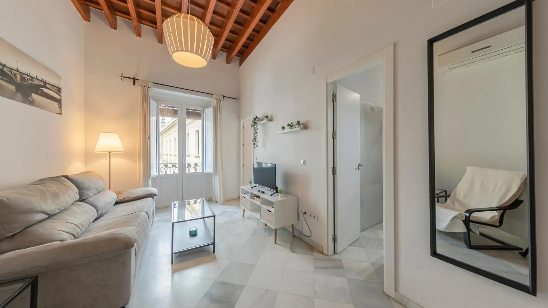 Arco Del Postigo Apartment Seville Spain